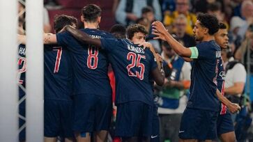 Paris Saint-Germain não tomou conhecimento e atropelou a Inter de Milão, vencendo por 5 a 0, a maior goleada da história de uma final