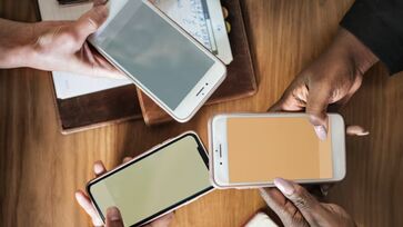 Smartphones antigos podem valer uma fortuna; descubra quanto vale um iPhone 2007