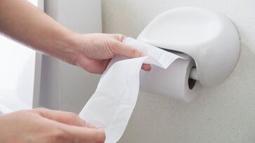 Dê adeus ao papel higiênico e conheça alternativas mais sustentáveis e melhores para a saúde