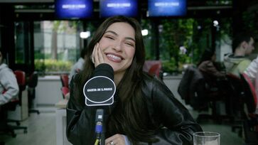Ana Laura Lopes durante participação no podcast Direto da Gazeta