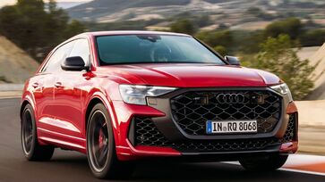 Novo RS Q8 conta com freios de cerâmica de série e sistema de escape mais leve