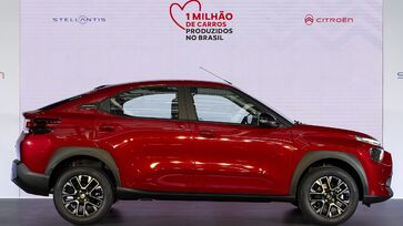 Basalt Shine foi escolhido pela Citroën para simbolizar o veículo de número um milhão