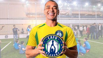 Cafu é ex-jogador e capitão do pentacampeonato mundial