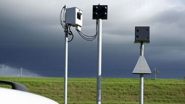 novo radar consegue detectar múltiplas infrações de trânsito simultaneamente