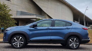 Fiat Fastback Audace Hybrid
