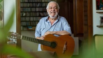 Escola busca valorizar compositores em vida e destacar o legado musical de Paulo César