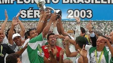 Palmeiras em 2003 foi campeão da Série B em cima do Botafogo. Hoje, os dois clubes se enfrentarão em um mundial de clubes