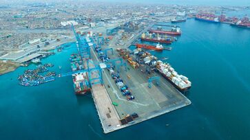 Porto de Callao, antes do início das obras da península artificial