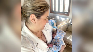 Flavia Pascoal posou com bebê reborn e receneu críticas