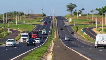 Rodovia Transbrasiliana, no interior de São Paulo