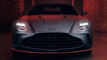 Aston Martin Vantage S
