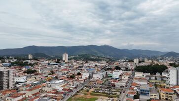 Infraestrutura moderna, clima agradável e paisagens naturais fazem de Atibaia um ótimo lugar para morar