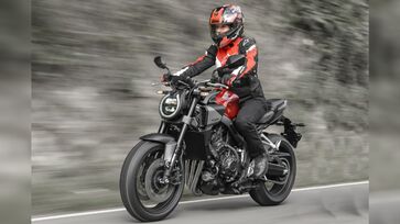 Moto estreia embreagem automatizada que avisa o piloto sobre marchas