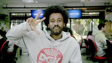 Nego Max durante entrevista ao podcast Direto da Gazeta