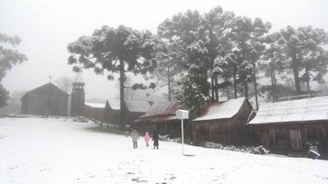 Neve em Caixias do Sul, cidade do Rio Grande do Sul.