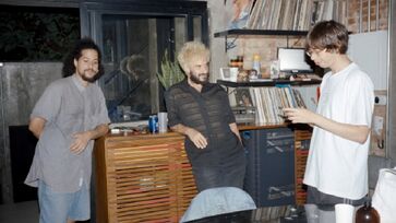 Colaboração celebra a história dos dois artistas
