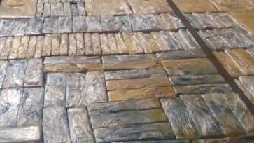 Droga estava escondida em um fundo falso no semi-reboque de um caminhão com placas do Paraguai