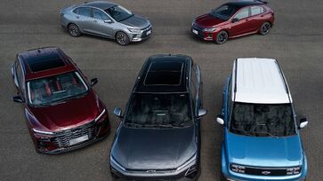 Marca apresenta simultaneamente cinco lançamentos: os novos Onix e Onix Plus (sedã), o novo Tracker e os inéditos elétricos Spark EUV e Captiva EV