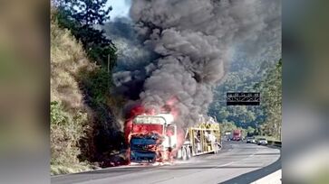 Acidente foi na rodovia Régis Bittencourt, na altura de Cajati, no interior de SP