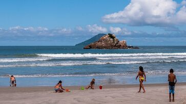 Além de Juquehy, São Sebastião tem uma praia considerada o Hawai brasileiro 