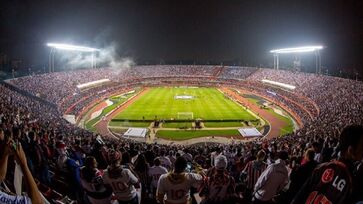 Do futebol brasileiro, apenas o MorumBis, do São Paulo, três vezes campeão da América, se faz presente no ranking