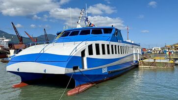 Nova embarcação transporta 370 pessoas e reforça segurança na travessia