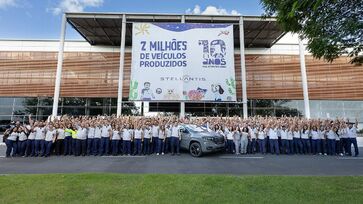 Rampage marca produção histórica, primeiro modelo fora da América do Norte