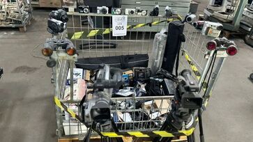 Máquinas, celulares, bicicletas e outros itens serão arrematados à vista