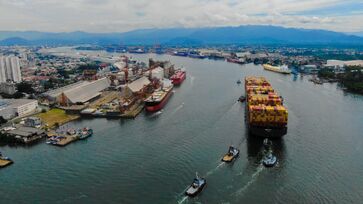 Terminal já soma 3,3 milhões de TEU, alta de 7,9% nos primeiros sete meses de 2025
