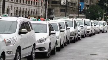 Taxistas de SP devem atualizar taxímetros até o dia 20 de outubro