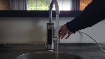 Deixe o frio para trás! Saiba tudo sobre a torneira elétrica que promete revolucionar sua cozinha no inverno.