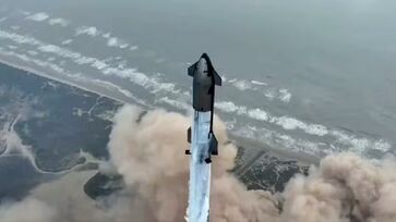 Starship completa voo com carga útil e final surpreende no mar
