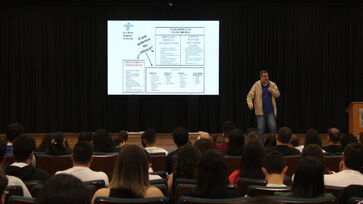 Participantes tiveram acesso a uma palestra especial