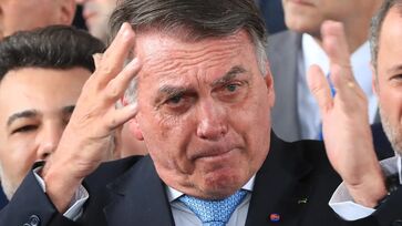 Ex-presidente foi condenado a 27 anos e 3 meses de prisão