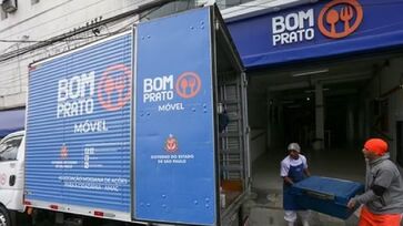 Bom Prato Móvel funciona por meio de caminhões de pequeno porte, que circulam em regiões de maior vulnerabilidade social e em áreas com difícil acesso aos restaurantes fixos