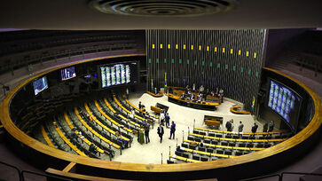  Câmara dos Deputados aprovou nesta quarta-feira (1&ordm;/10) o projeto que amplia a faixa de isenção do Imposto de Renda 