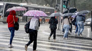 Fortes ventos chegaram a atingir 98,2 km/h no Aeroporto Campo de Marte