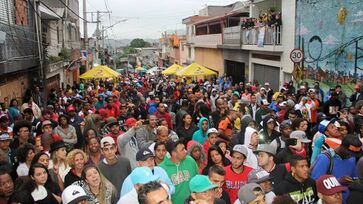 Festival ocupa a rua Adoasto de Godói, no Capão Redondo