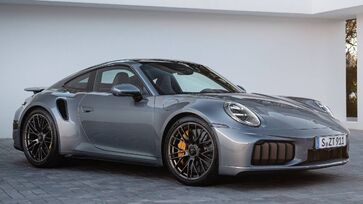 Modelo topo de linha da série 911 promete pré-venda no Brasil ainda em 2025