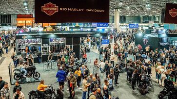 Festival Moto Brasil 2025 contou com test-rides, shows e atrações radicais