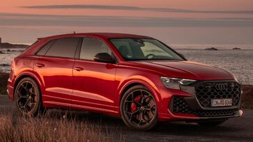Versão Performance traz 640 cv, suspensão pneumática e acabamento exclusivo