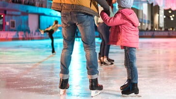Pista de patinação no gelo está disponível desde o último domingo (21/9) e segue até o dia 2 de novembro