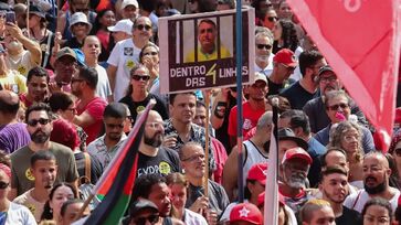 Mobilização foi convocada por parlamentares do PSOL-SP com o apoio de artistas como Caetano Veloso e Anitta
