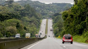 Rodovia Régis Bittencourt (BR-116) é considerada uma das principais vias logísticas do País