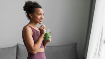 Suas propriedades antioxidantes ajudam a combater os radicais livres