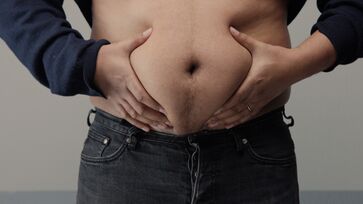 A famosa barriga de chope pode não ser resultado apenas da bebida, entenda