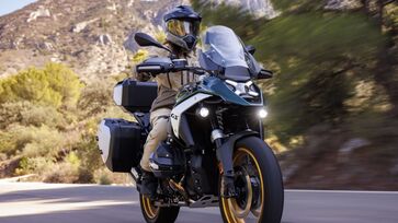 R 1300 GS traz suspensão eletrônica com ajuste de altura e controle de cruzeiro ativo