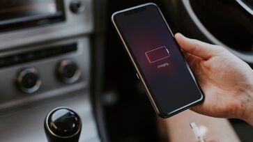 Pequenos truques podem fazem a bateria do seu celular durar muito mais
