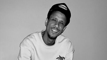 Floyd interpretou a versão jovem do personagem principal da série 'Um Maluco no Pedaço'