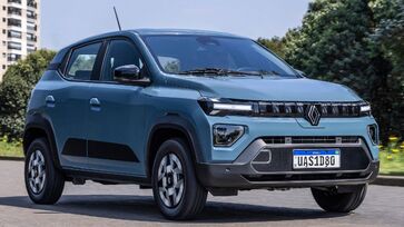 Lançado originalmente em 2022, o Kwid E-Tech se consolida como a porta de entrada para a mobilidade elétrica no Brasil, com proposta urbana, eficiente e acessível